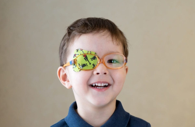 تنبلی چشم کودکان، تشخیص و درمان